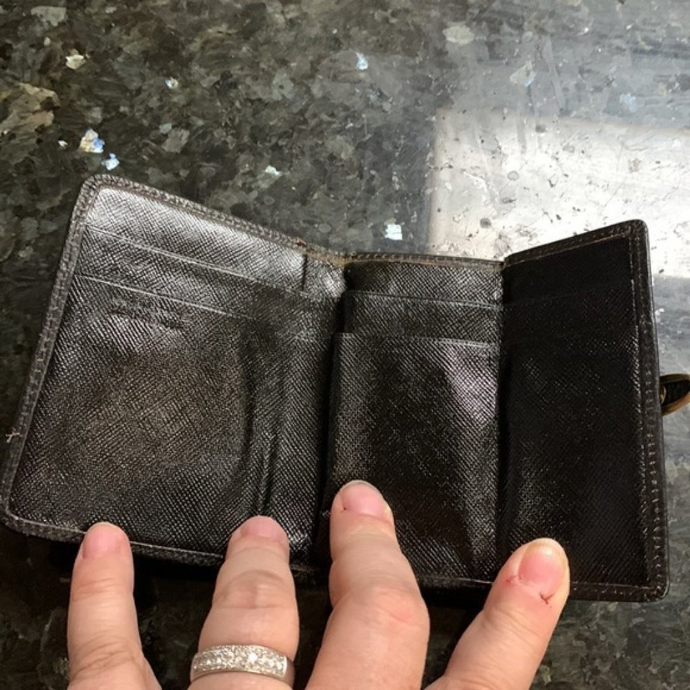 Vintage Kiss Lock Billfold Wallet - Picture 3 of 7